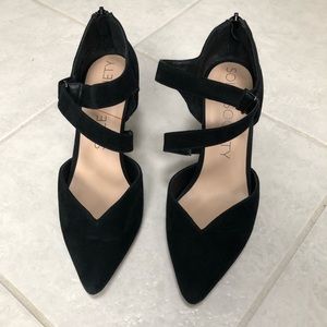 Sole society black suede pointy toed heels